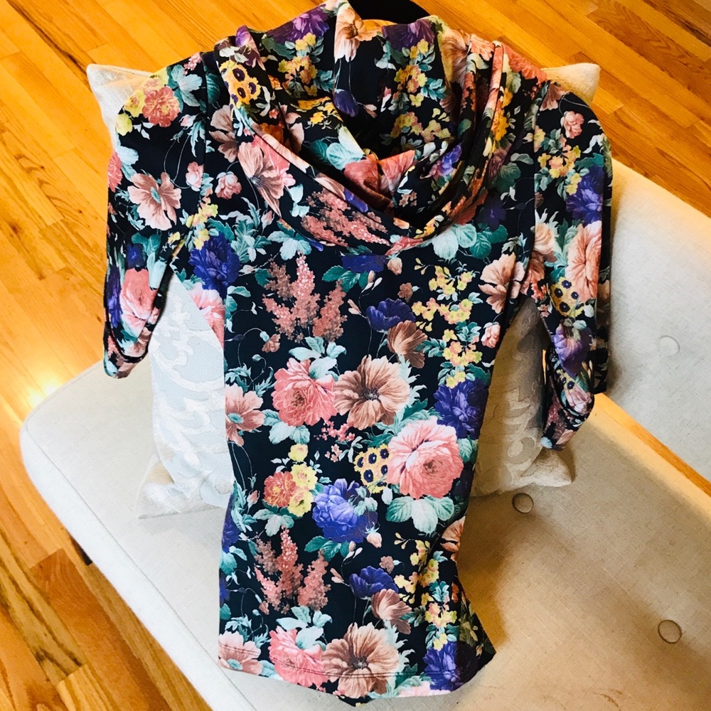 Floral hooded tie front jacket, Sz S - Picture 3 of 3
